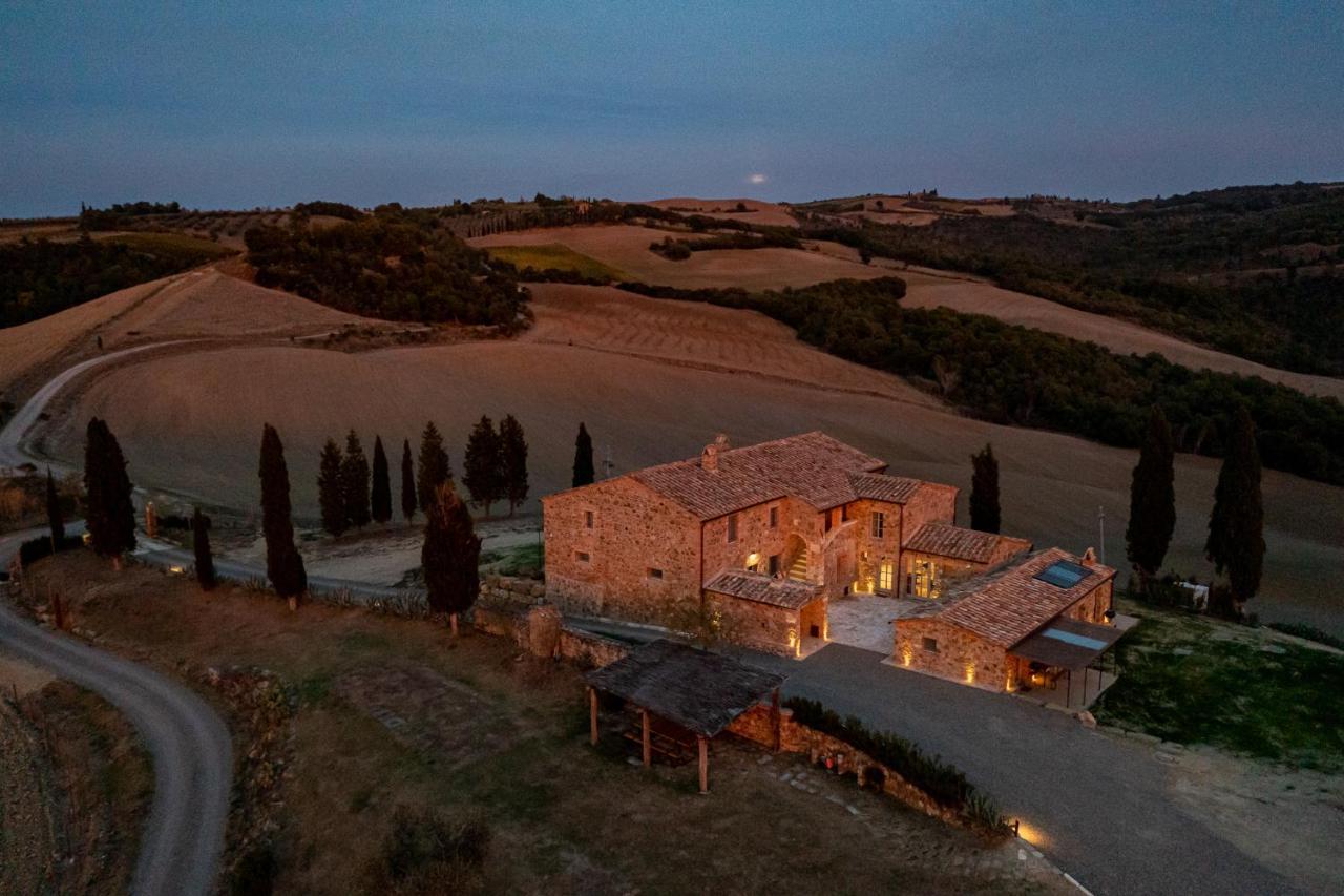Sce Quiríc Vila San Quirico dʼOrcia Exterior foto