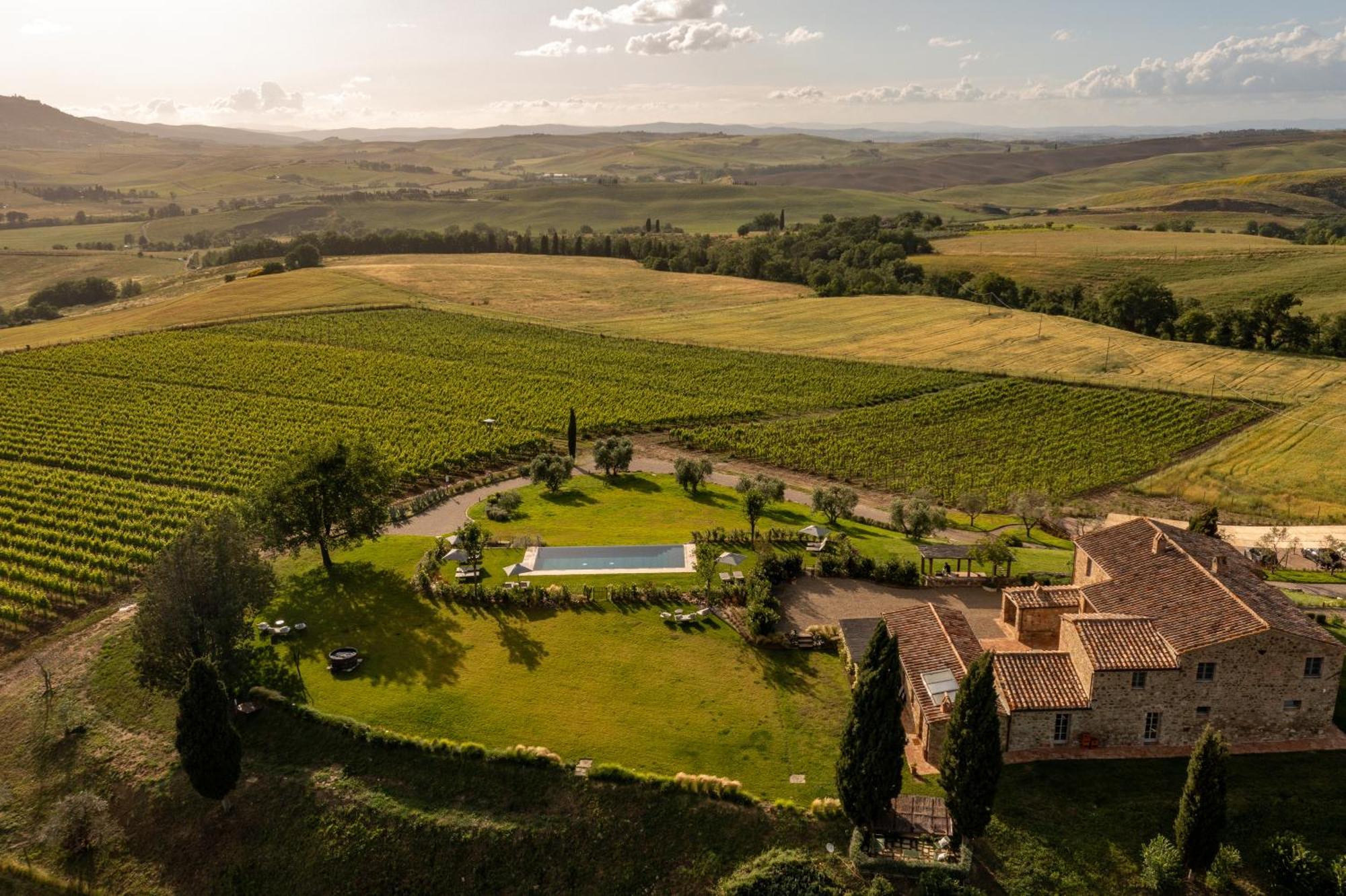 Sce Quiríc Vila San Quirico dʼOrcia Exterior foto