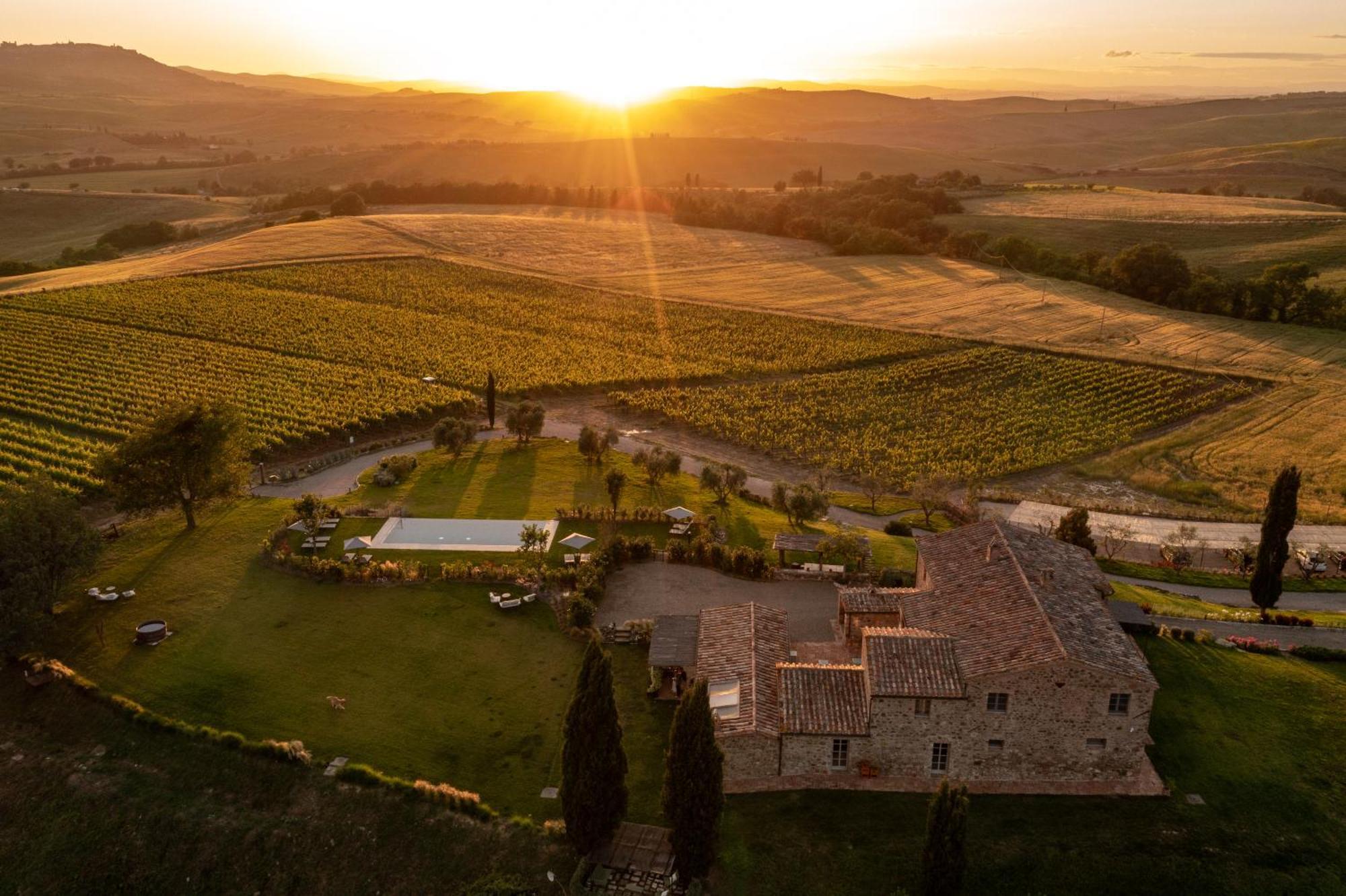 Sce Quiríc Vila San Quirico dʼOrcia Exterior foto